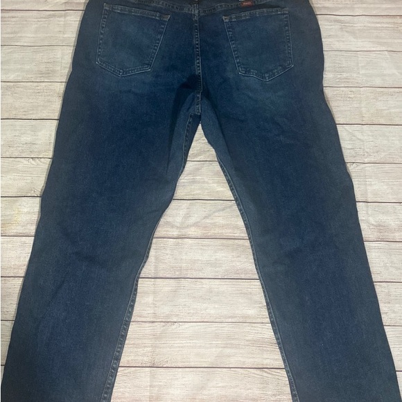 Wrangler Jeans Mens Size 38x30  Blue Denim RN 130273 Relaxed Fit Straight Leg - Picture 2 of 7